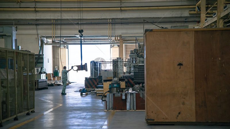 冲压模具冲头材质选择：关键因素与误区解析